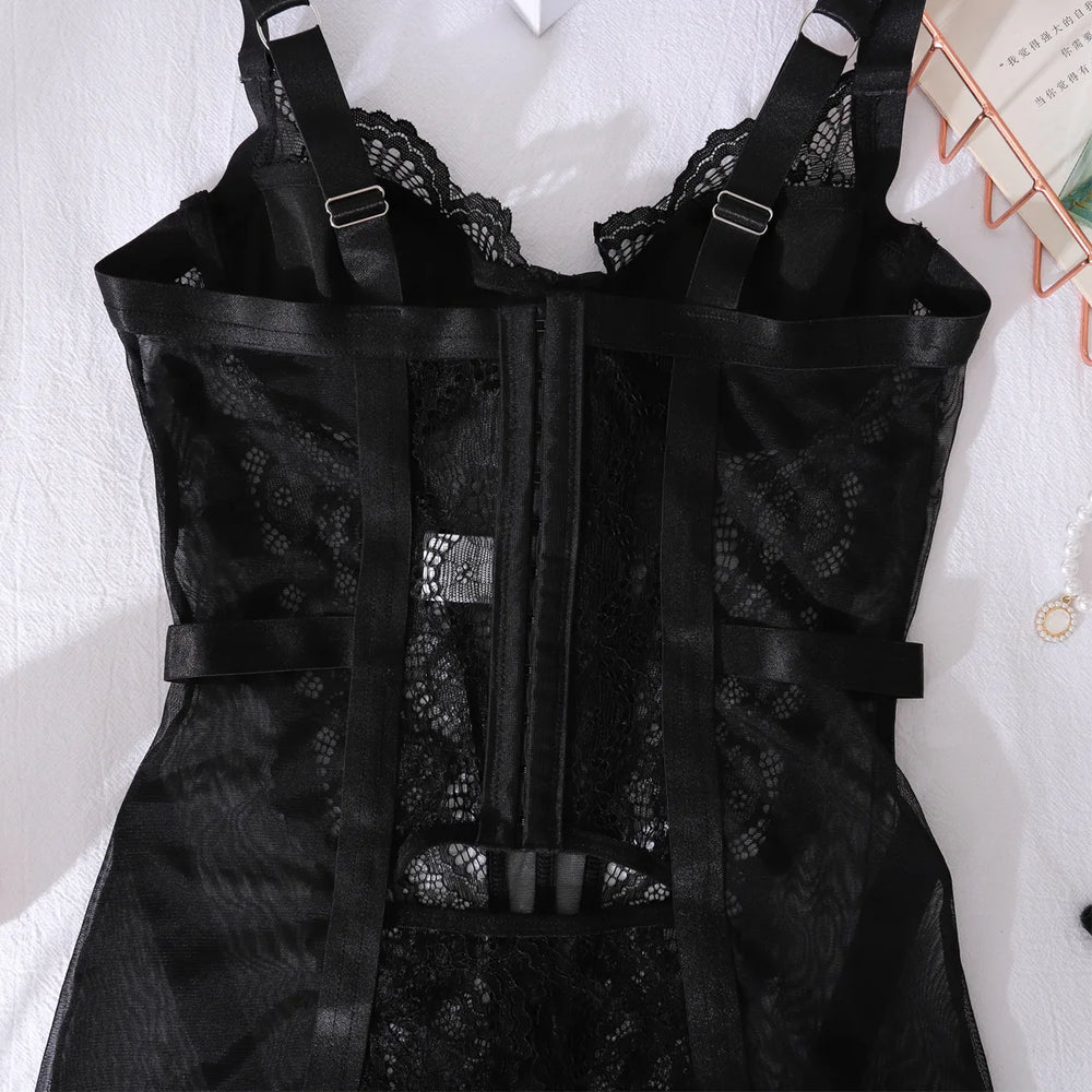 
                  
                    Koronkowa koszula nocna Rachel
                  
                